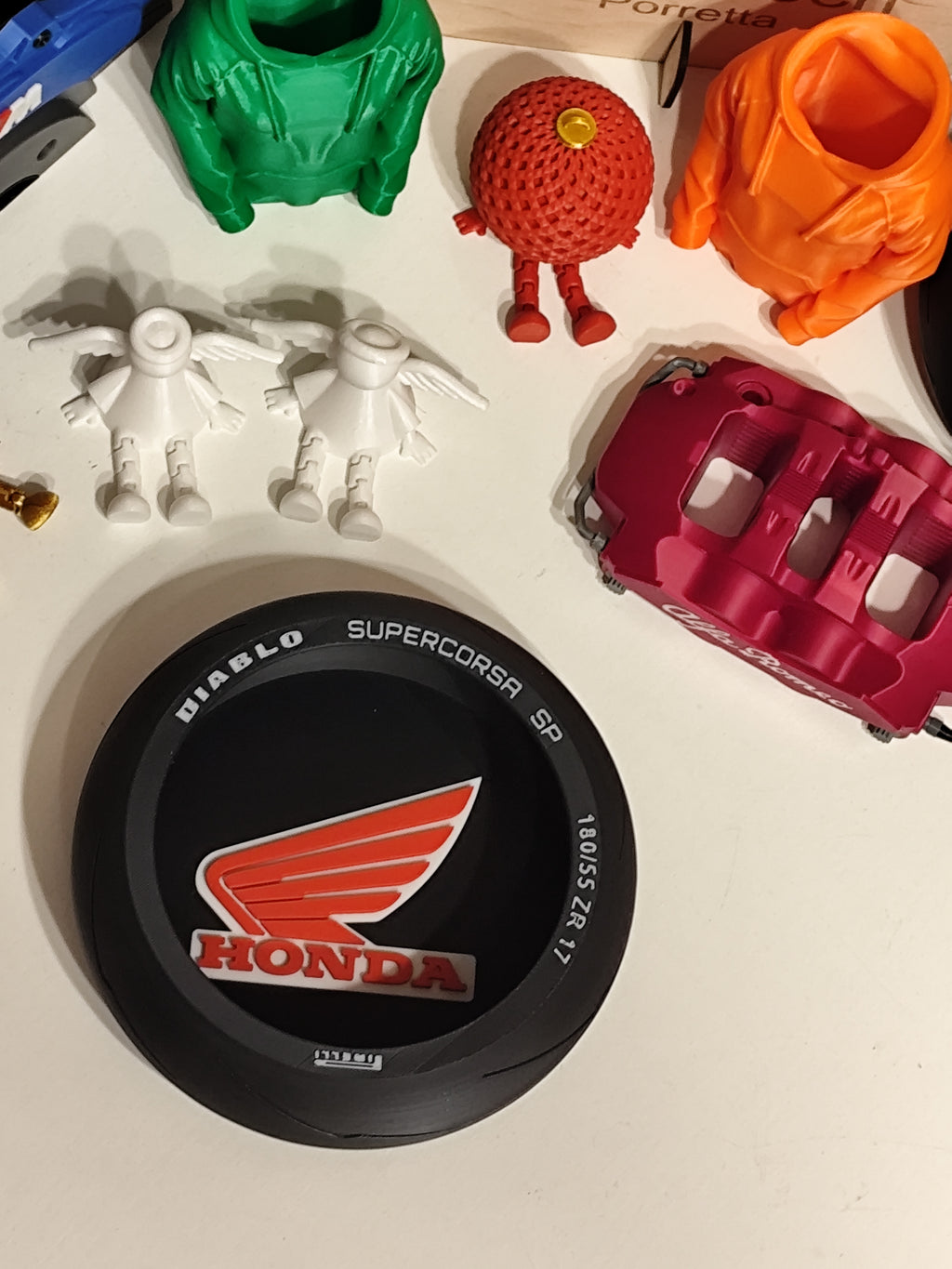 Svuota-tasche Honda a forma di copertone stampato in 3D