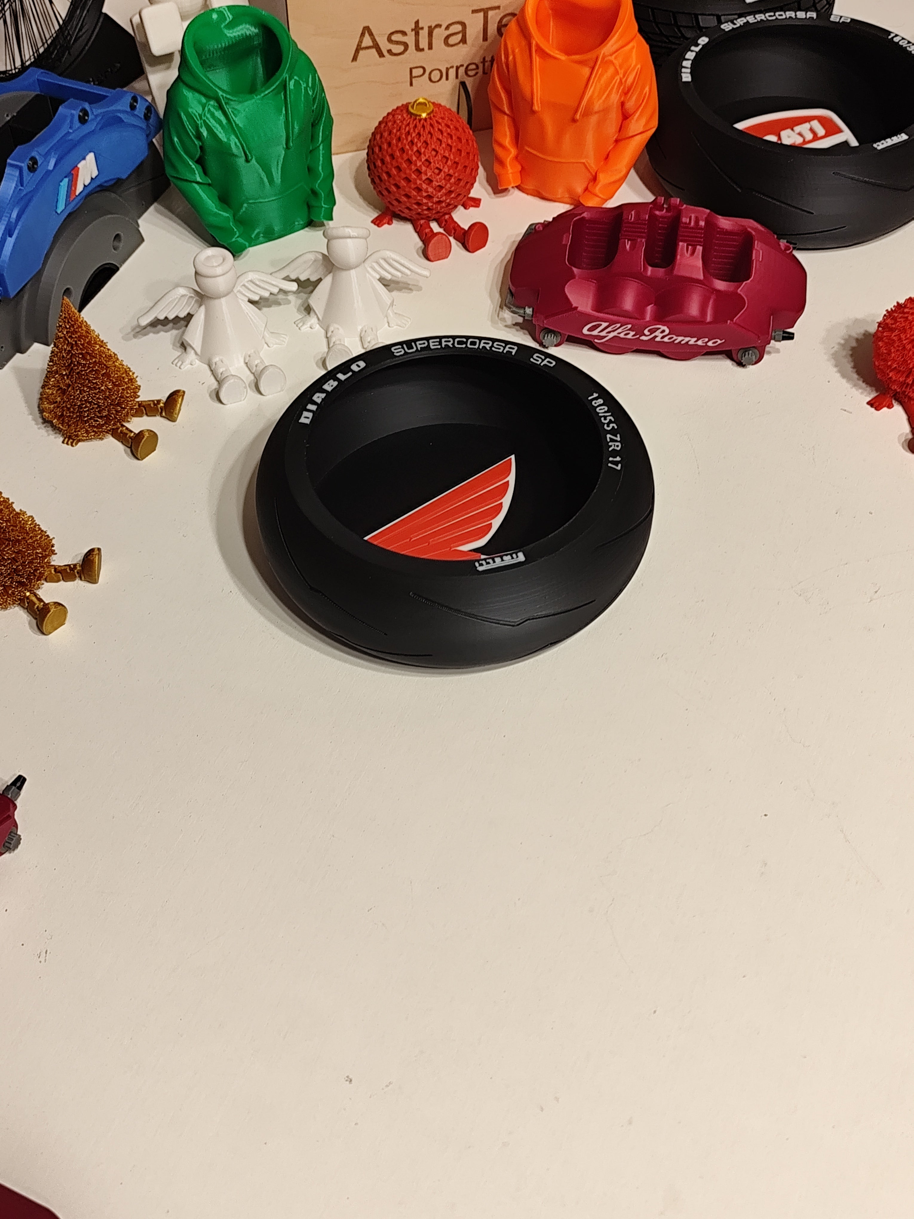 Svuota-tasche Honda a forma di copertone stampato in 3D